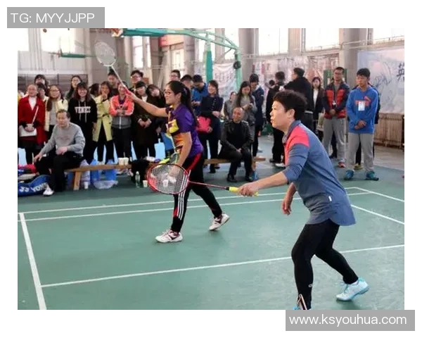 与李丽对话：探索她的羽毛球生涯与成长之路