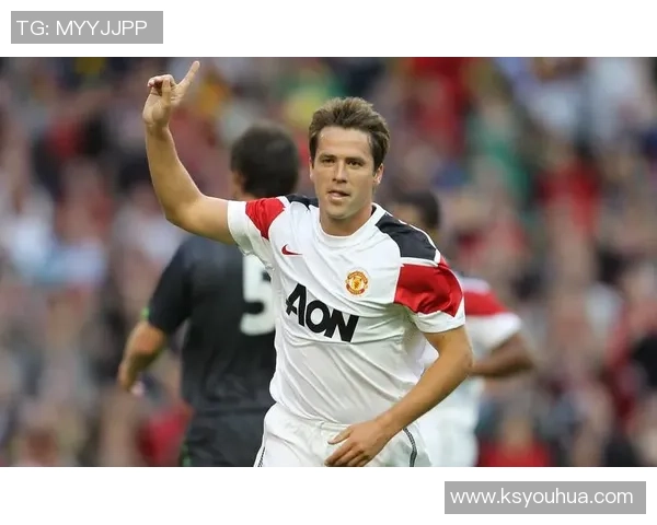 足球明星体形全景展示解析各类体型与运动表现的完美结合